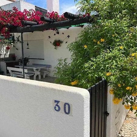 Green House By Fhr Estacionamento E Wifi Quarteira Exterior photo